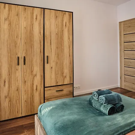 Dla Rodziny Mila 29 C - - Zwirownia - Tyczyn * رشيشوف